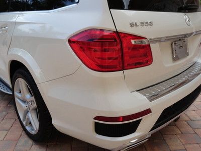 2013 MERCEDES BENZ GL550 AMG 4MATIC -ONLY 4,000 MILES! -MINT-LOADED MSRP $93,680, US $86,000.00, image 7