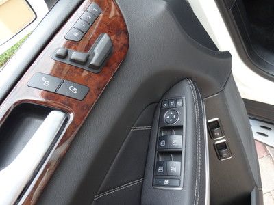 2013 MERCEDES BENZ GL550 AMG 4MATIC -ONLY 4,000 MILES! -MINT-LOADED MSRP $93,680, US $86,000.00, image 34