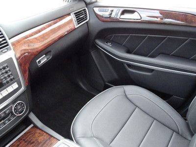 2013 MERCEDES BENZ GL550 AMG 4MATIC -ONLY 4,000 MILES! -MINT-LOADED MSRP $93,680, US $86,000.00, image 43