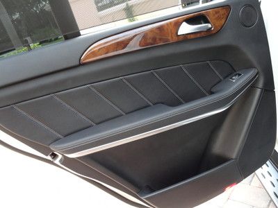 2013 MERCEDES BENZ GL550 AMG 4MATIC -ONLY 4,000 MILES! -MINT-LOADED MSRP $93,680, US $86,000.00, image 46