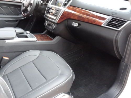 2013 MERCEDES BENZ GL550 AMG 4MATIC -ONLY 4,000 MILES! -MINT-LOADED MSRP $93,680, US $86,000.00, image 54