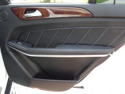 2013 MERCEDES BENZ GL550 AMG 4MATIC -ONLY 4,000 MILES! -MINT-LOADED MSRP $93,680, US $86,000.00, image 62
