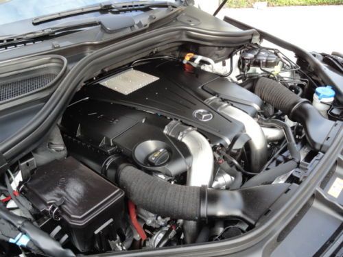 2013 MERCEDES BENZ GL550 AMG 4MATIC -ONLY 4,000 MILES! -MINT-LOADED MSRP $93,680, US $86,000.00, image 82