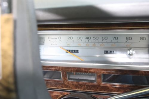 Lincoln Town Car Low milage, body clean, Presidential Model, Black, image 5