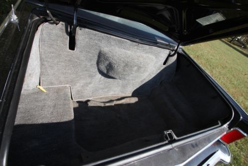 Lincoln Town Car Low milage, body clean, Presidential Model, Black, image 8