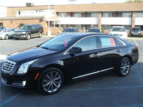 2013 cadillac xts luxury package navi all wheel drive previous gm company car