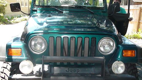 1998 jeep wrangler sport automatic 6 cylinder 79k miles