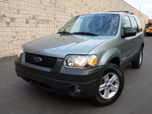 Ford escape hybrid 4wd gas saver clean free autocheck no reserve