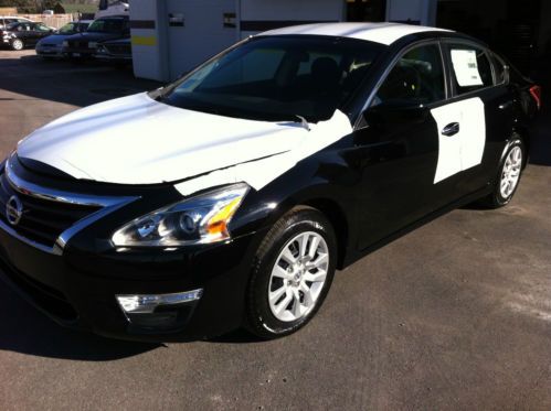 2013 nissan altima flood vehicle brand new ! non salvage title