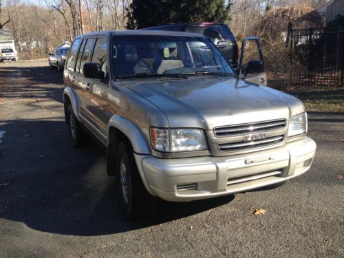 Isuzu trooper 2002