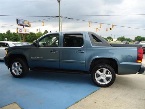 2008 chevrolet avalanche lt crew cab pickup 4-door 5.3l