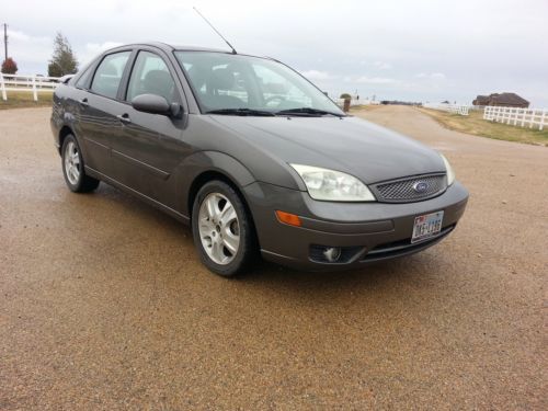 2005 ford focus zx4 st sport sedan 4-door 2.3l