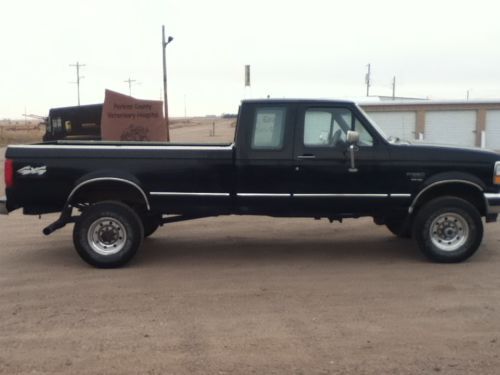 1997 ford f-250 7.3 liter diesel extended cab black pick up