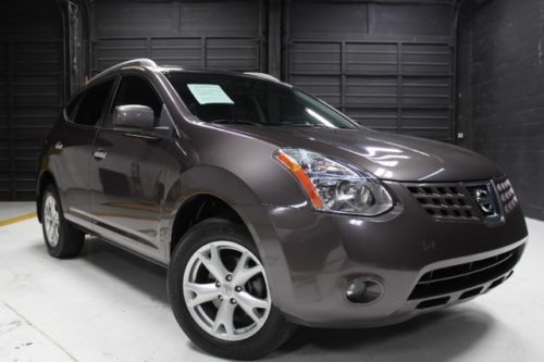 Nissan rogue ... priced to sell quick. great car