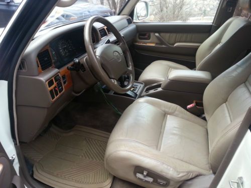 1997 FJ80 Toyota Land Cruiser Base Sport Utility 4-Door 4.5L, image 6