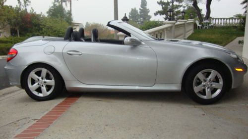 2006 mercedes benz slk 280 convertible ,silver/black,41,600 mi.1 owner x/cond.