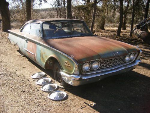 Ford,1960,galaxie, starliner,2 drht,barn find, unmolested original,1961,1962,