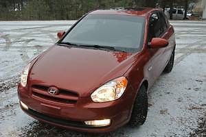 2008 hyundai accent se hatchback 2-door 1.6l only 69k. ml.