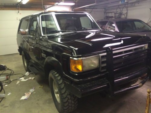 91 ford bronco 4x4 black removable top beautiful truck leather