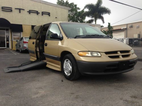 Dodge caravan wheelchair/handicap braun lowered floor swivel seat 76,000 miles