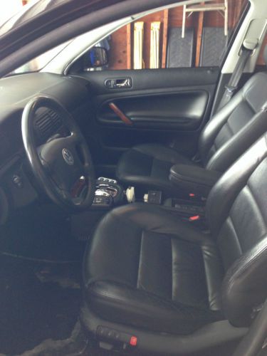 Black 2000 Volkswagen Passat GLX 2.8L, image 3