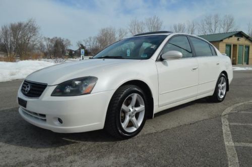 Nissan altima se, sun roof, spoiler, alloys, loaded, books, very sharp, clean