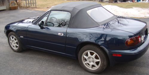 1997 mazda miata mx5 blue, nice condition, low mileage, 2 owners, clean carfax,