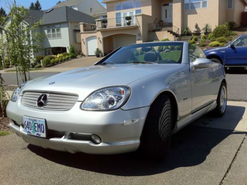 2001 Mercedes Benz SLK 230 Sport, image 2