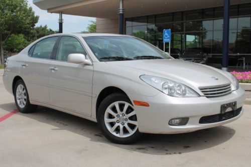 2002 lexus es300 2 owner only 69k miles non smoker!