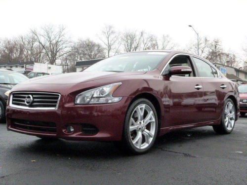 2012 nissan maxima 4dr sdn v6 cvt 3.5 s, burgundy color.