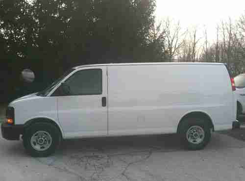 2008 GMC Savana 2500 Base Standard Cargo Van 3-Door 4.8L, US $7,900.00, image 3
