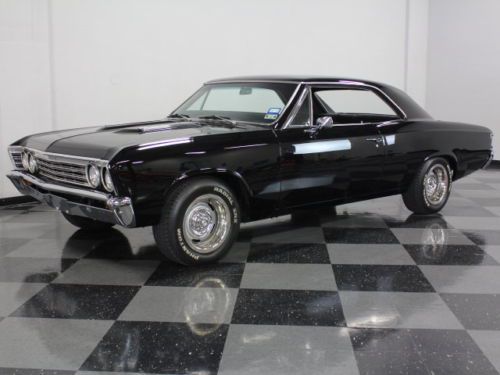 Nice black on black chevelle, 400ci small block, new a/c, straight body, nice!