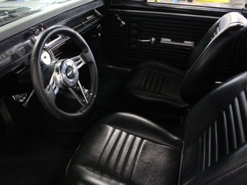 NICE BLACK ON BLACK CHEVELLE, 400CI SMALL BLOCK, NEW A/C, STRAIGHT BODY, NICE!, US $29,995.00, image 3
