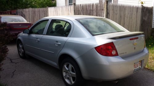 Like new 2006 chevy cobalt lt low miles adult owned &amp; driven
