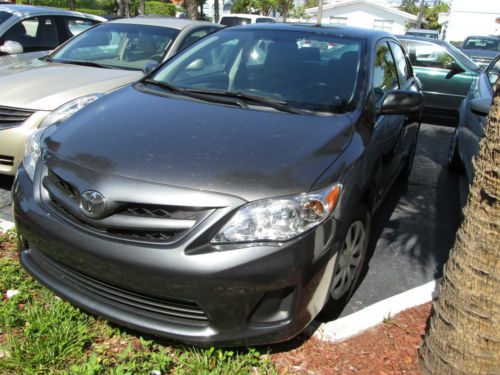 2011 toyota corolla le sedan 4-door 1.8l