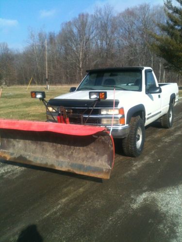 1999 chevrolet k2500 base standard cab pickup 2-door 5.7l