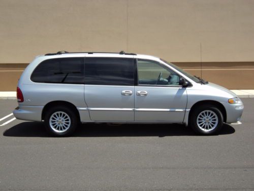 2000 chrysler town country lx 1own low miles non smoker no accident no reserve!