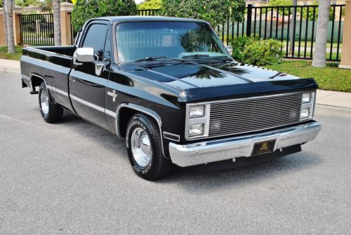 Absolutley incredable 1987 chevy pick up rare 5.7 loaded original and mint 78ks