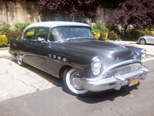 1954 buick roadmaster sedan, classic, runs great, clean exterior/interior