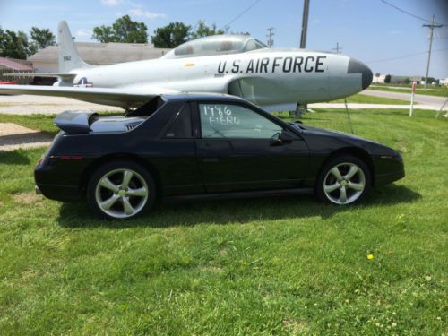 1986 pontiac fiero se