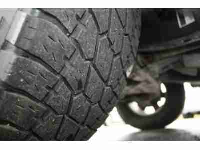 5.6L CD 4WD Crew Cab SE Power/Leather Seat Adj. Pedal Slide Back Window, image 11