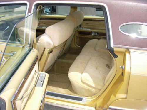 1976 Lincoln Continental Hardtop 4-Door 7.5L, image 11