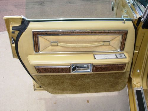 1976 Lincoln Continental Hardtop 4-Door 7.5L, image 20