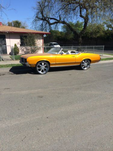 1972 oldsmobile cutlass supreme convertible