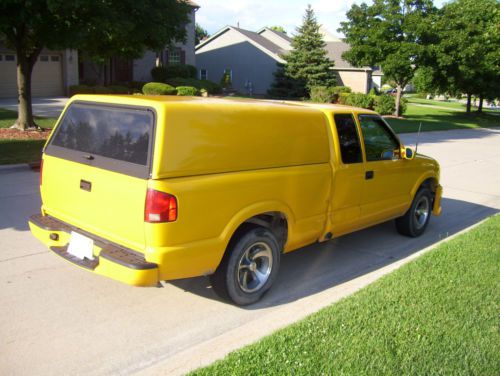 2003 chevrolet s-10 truck