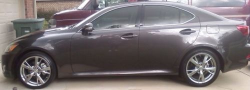 2009 lexus is250 sedan 4-door 2.5l