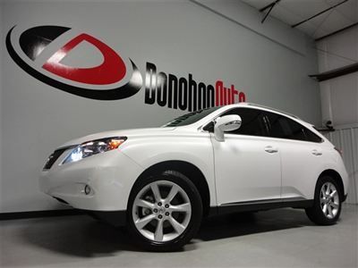 Navigation, comfort pkg, prem pkg, park assist, prem audio, 19" alloys!