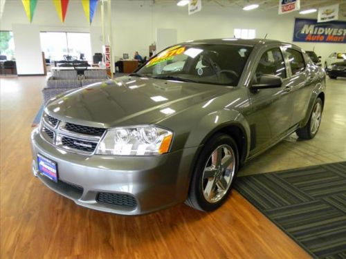 2012 dodge avenger se