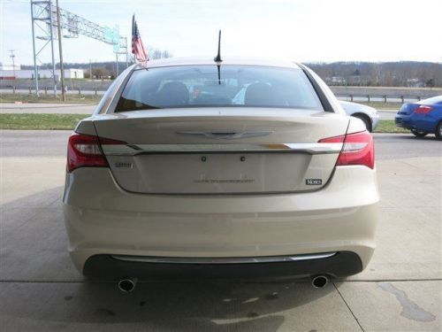 2014 chrysler 200 touring