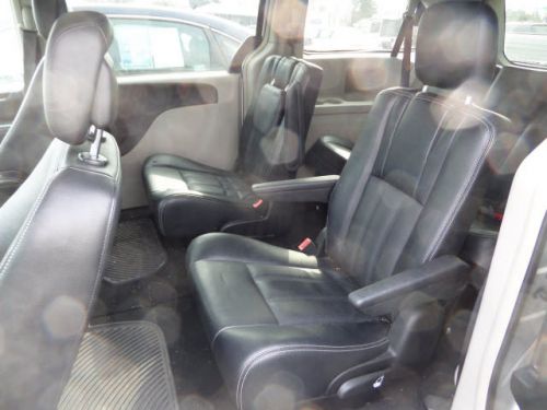 2012 Chrysler Town & Country Touring, US $19,995.00, image 2